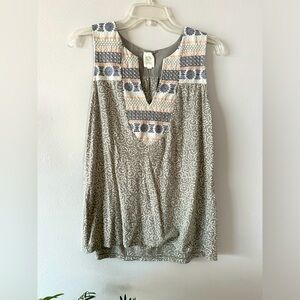 Women’s Anthropologie Gray Tank Top with Embroidered Detail Neck